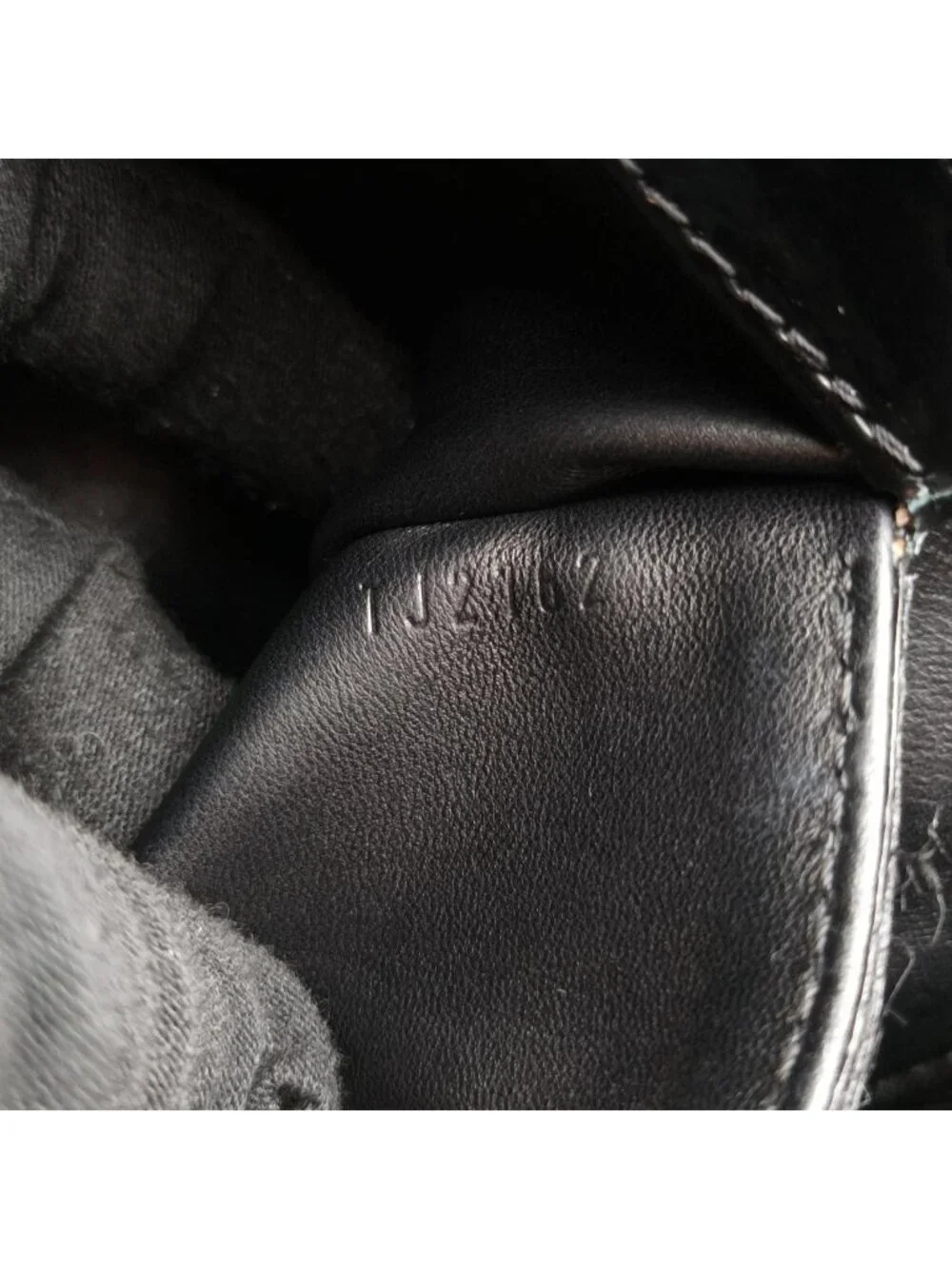 Louis Vuitton Lockit Noir Vernis Embroidery